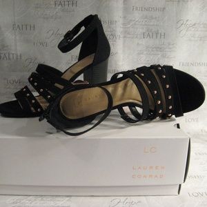 LC LAUREN CONRAD TORTE BLACK STRAPPY SANDALS SZ. 8
